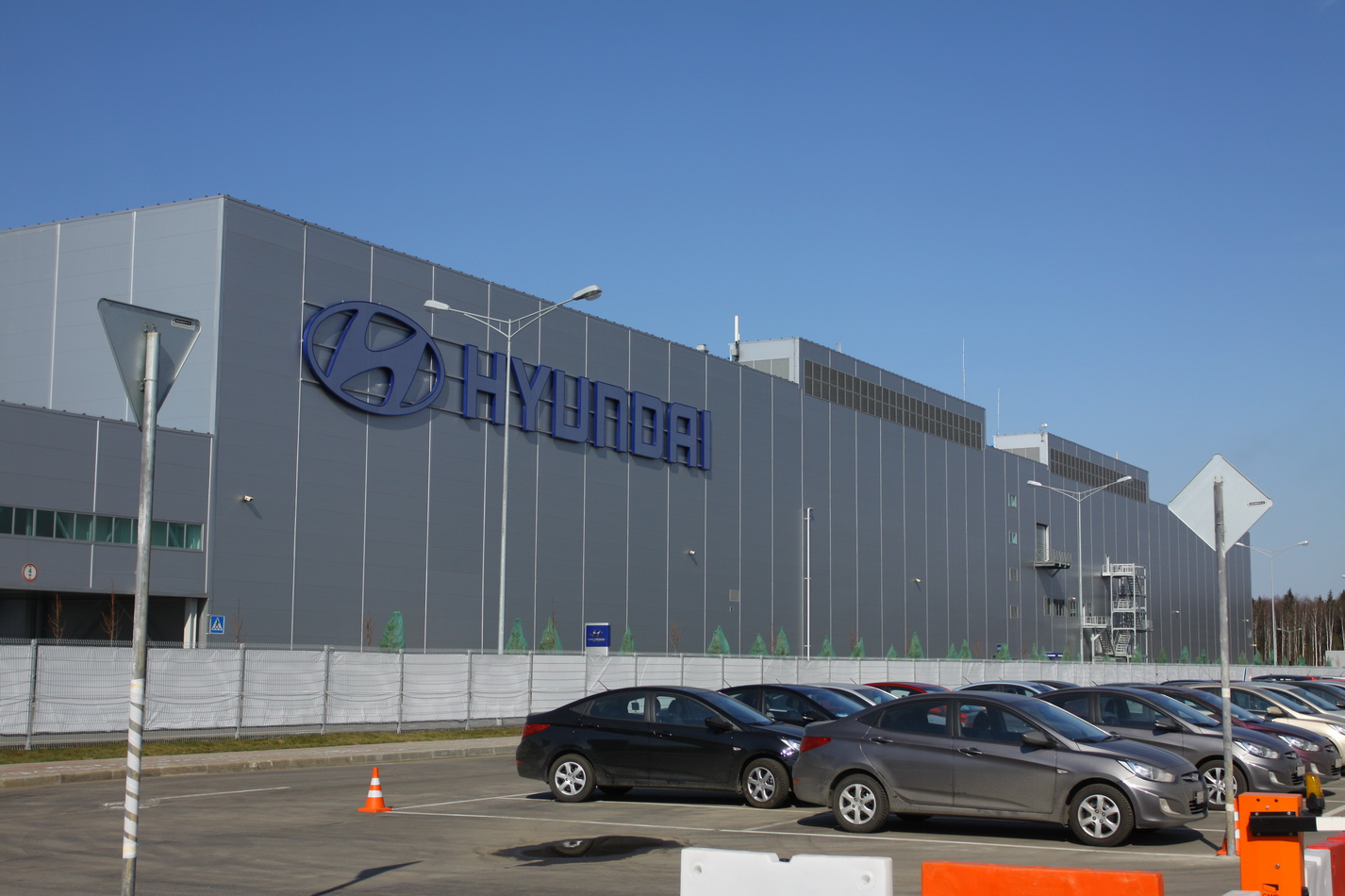 СПБ-ПРОГРЕС, Завод «Hyundai», 916